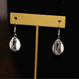Silver Cowry Shell Earrings
